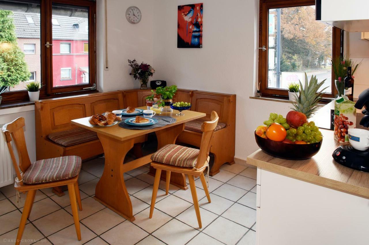 Haus Gronau Appartement Bergisch Gladbach Buitenkant foto